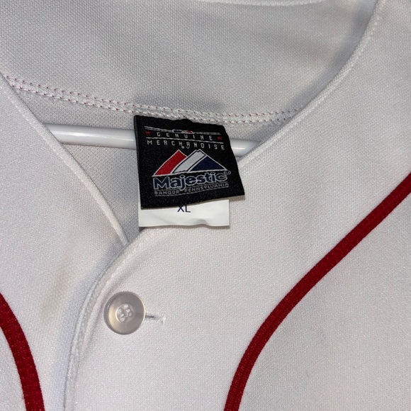 EUC MAJESTIC BOSTON crisp, clean white with red trim and lettering e - Picture 5 of 9